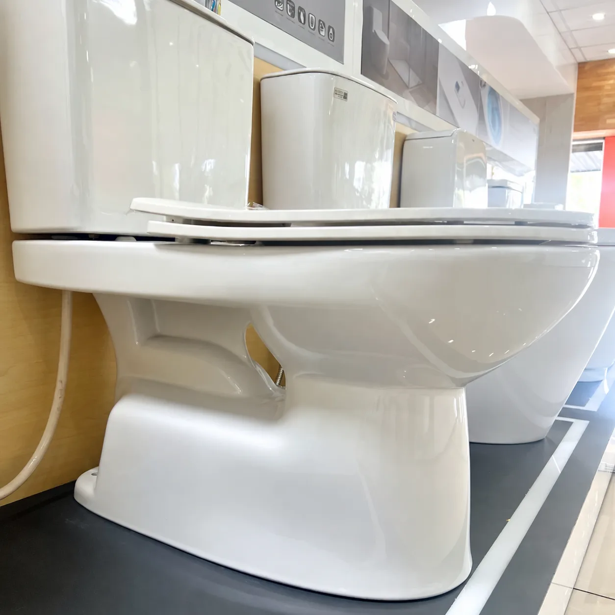 Bồn cầu 2 khối C-514VWN