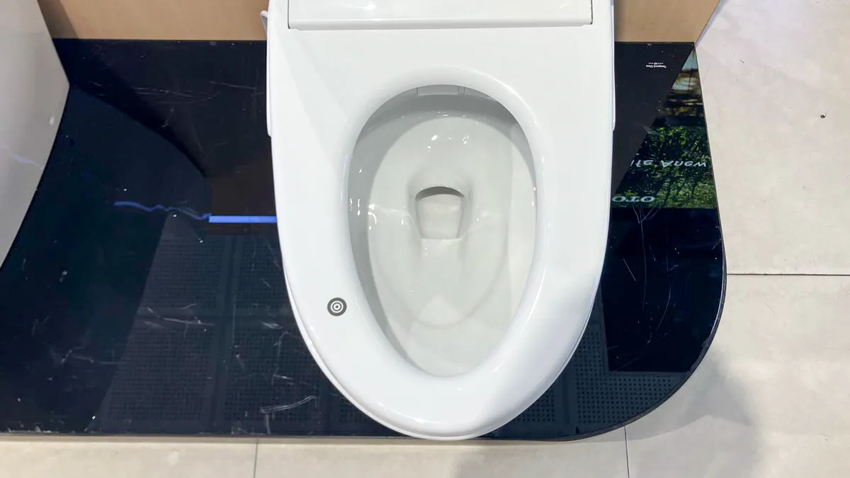 Bàn cầu 1 khối MS887CRW23 kèm nắp rửa điện tử WASHLET dòng S7 – TCF47360GAA