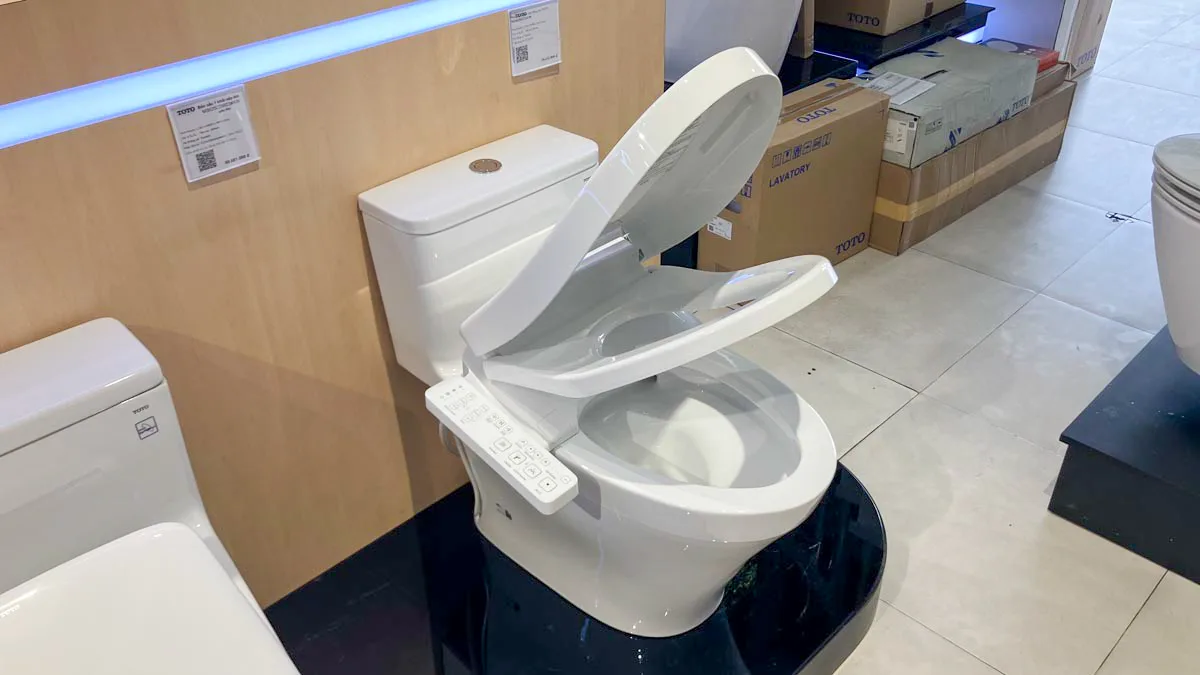 Bàn cầu 1 khối MS857DW24 kèm nắp rửa điện tử WASHLET dòng S2 – TCF33461GAA