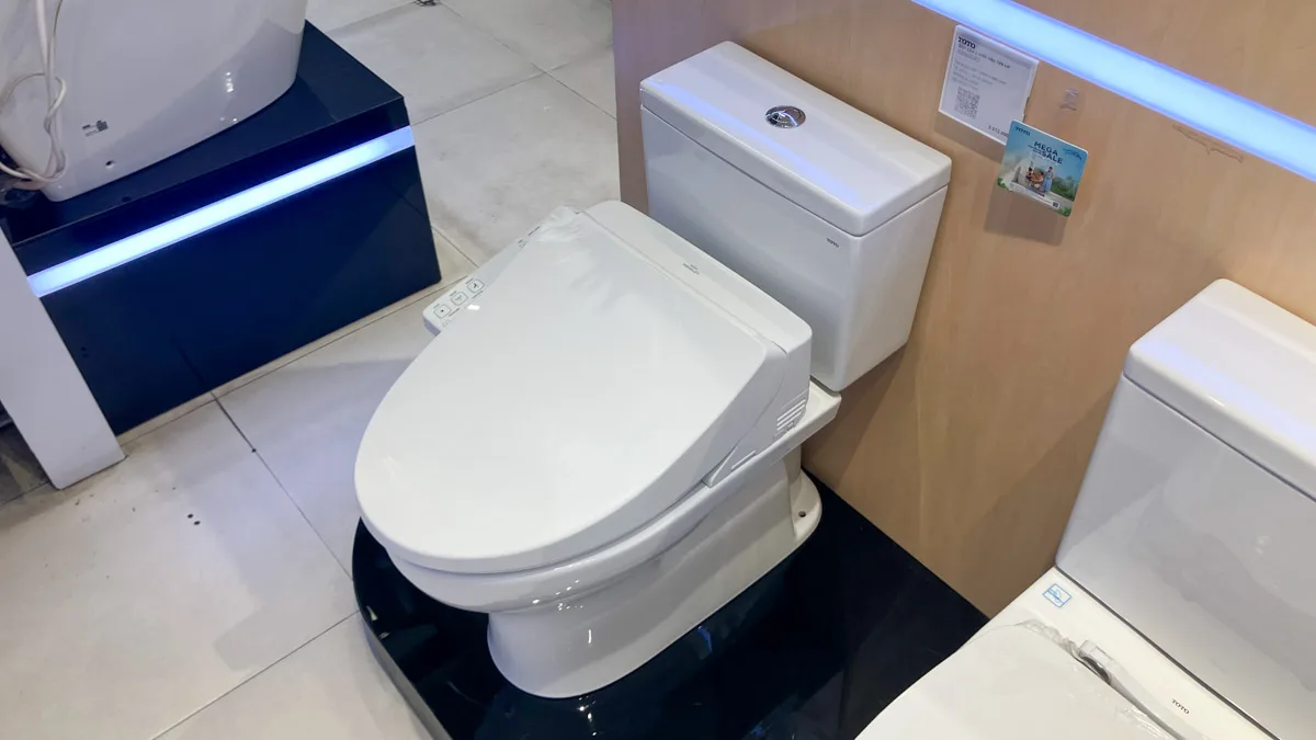 Bàn cầu 2 khối CS302DW26#W kèm nắp rửa WASHLET dòng S1 – TCF23661GAA